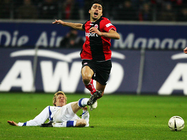 她的发球和 她的发球和